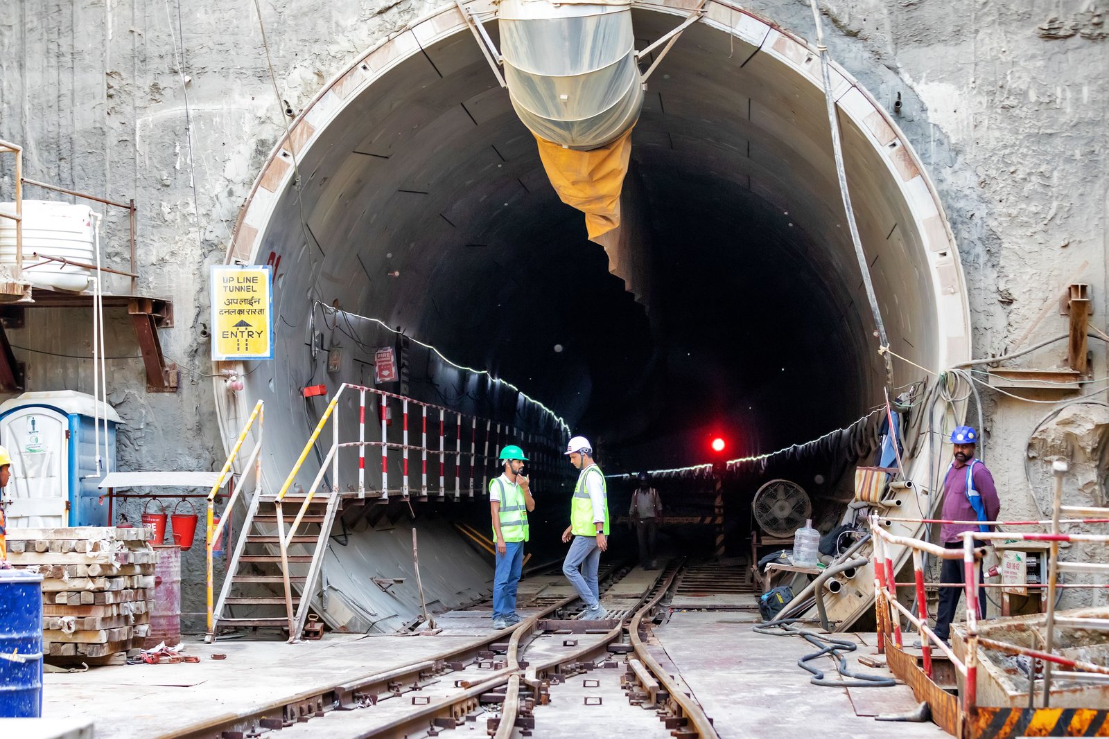 Galleria Caiyuanba ferroviaria in costruzione